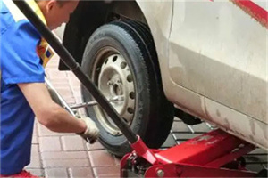 铜陵郊区附近拖车24小时服务热线电话